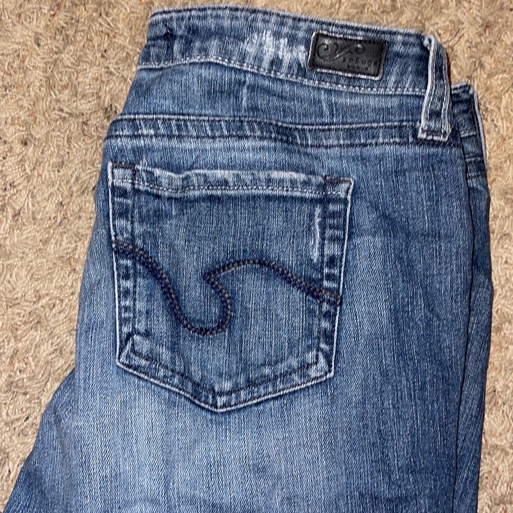 Refude Jeans